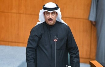 القبض على وزير كويتي سابق في المطار قبل مغادرته البلاد