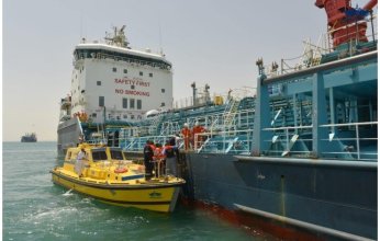 هجمات الحوثي تقلص إيرادات قناة السويس بنسبة 40%