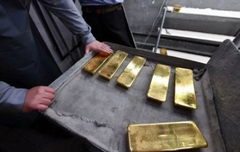 الحذر يهيمن على أسواق الذهب العالمية.. وعجز تاريخي في البلاتين