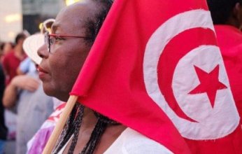 تونس: التحفظ على ناشطة بارزة.. من هي سعدية مصباح؟