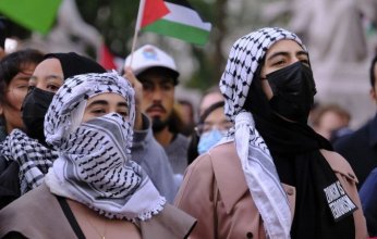 خليجيون| لثام أبوعبيدة يستنفر ترسانة القوانين الأميركية