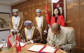 لماذا أبرمت عمان اتفاقية جوية مع تونس؟