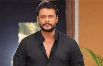 ممثل هندي شهير يقتل أحد معجبيه بطريقة وحشية