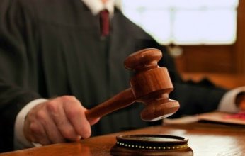 ضربت الشاب وسرقت كلبه.. تفاصيل اغرب قضية تداولتها محاكم الكويت