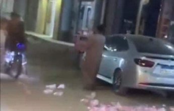 «خليجيون» تنقل صوت بائع «غزل بنات» أبكى الملايين يوم عرفة