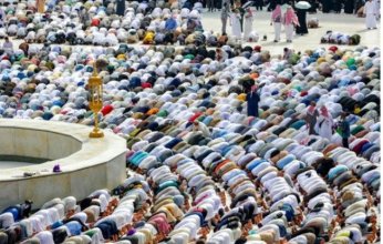 أكثر من 900 وفاة خلال الحجّ معظمهم مصريون.. علماء مناخ يحذرون