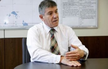 حياتي أم دخل أفضل؟.. هجمات الحوثي تفاقم النقص في أعداد البحارة