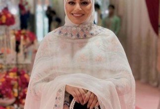 مؤثرة مصرية تخطف الأضواء في زفاف نجل إمباني الأسطوري