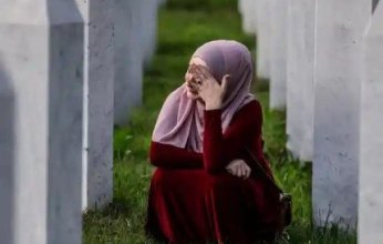 الضحايا 8 آلاف شخص ودفن الرفات مستمر.. ما هي مجزرة سريبرينتسا؟