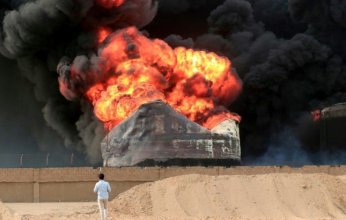 نيران العدوان الإسرائيلي لا تزال مشتعلة في الحديدة