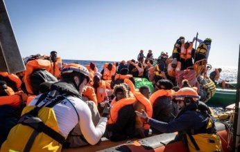 تهريب المهاجرين يسقط مسؤولا بشركة طيران ليبية