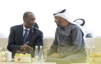 اتصال مفاجئ بين محمد بن زايد والبرهان بعد سجال مجلس الأمن