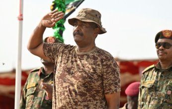 البرهان يتمسك برفض محادثات جنيف: «سنحارب 100 عام»