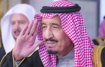 ما ملابسات صدور الأمر الملكي بشأن الأسرة الحاكمة السعودية؟
