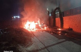 شاهد: قطعان المستوطنين تعربد في قرية بالضفة الغربية