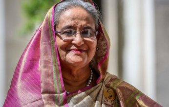 رئيسة وزراء بنغلاديش تغادر بلادها وأنباء عن استقالتها