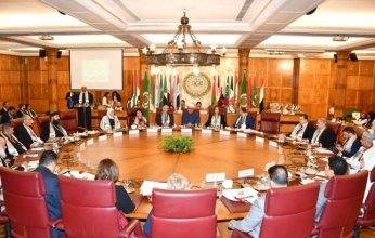 بالصور.. اول ظهور لمفتي مصر بالشال الفلسطيني