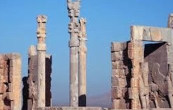 كائنات فطرية تجتاح آثار برسبوليس بإيران.. إليكم القصة