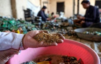 الذهب في نفايات دبي.. ما علاقة الأفغان وطالبان؟