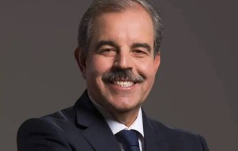 محكمة تونسية تأمر بإعادة مرشح للسباق الرئاسي