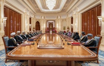 سلطان عُمان يترأسُ اجتماع مجلس الوزراء بصلالة.. أبرز القرارات