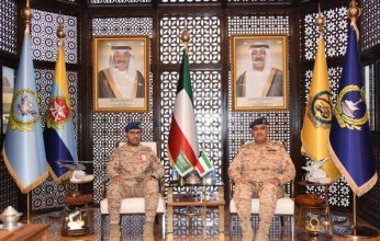 لماذا التقى رئيس الأركان الكويتي بالملحق العسكري السعودي؟