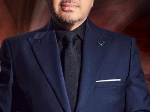 النجم هاني شاكر يشدو بأجمل أغانيه على مسرح النافورة في مهرجان الموسيقى العربية 32