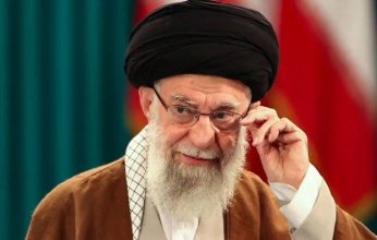 تفاصيل صادمة بشأن محاولة اغتيال ممثل المرشد الأعلى الإيراني