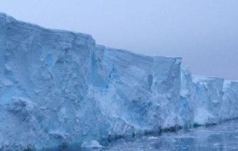 بسمك 400 متر.. علماء يكتشفون نهر جليدي ضخم في الصين