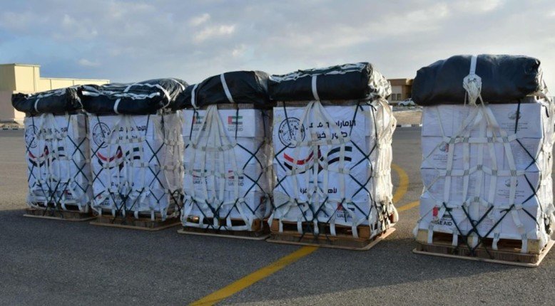 جواً.. مصر والإمارات تسقطان أطنانا من المساعدات الإنسانية على شمال قطاع غزة جواً.. مصر والإمارات تسقطان أطنانا من المساعدات الإنسانية على شمال قطاع غزة