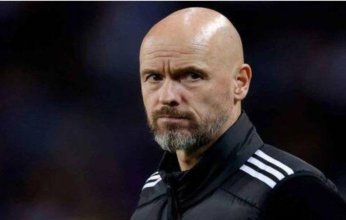 رسميا.. مانشستر يونايتد يعلن رحيل مدربه تين هاج