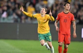 أستراليا تقلب تأخرها لفوز مثير بثلاثية على الصين