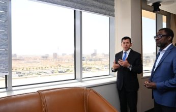 وزير الرياضة يستقبل سكرتير «كاف» لبحث مستجدات المقر الجديد بالعاصمة الإدارية الجديدة
