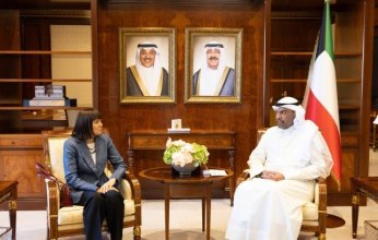 وزير الخارجية الكويتي يلتقي سفيرة الولايات المتحدة الأمريكية لدى بلاده