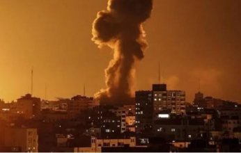 وقوع شهداء وجرحى.. قصف إسرائيلي استهدف مدرسة تأوي نازحين شمال النصيرات