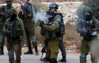 تصعيد مستمر.. قوات الاحتلال تطلق الرصاص الحي ضد الفلسطينيين في مخيم العروب