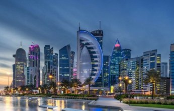 طقس قطر.. الأرصاد الجوية تحذر من رياح قوية وأمواج عالية في عرض البحر الليلة