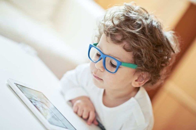 740 مليون طفل يعانون من قصر النظر بحلول عام 2050 740 مليون طفل يعانون من قصر النظر بحلول عام 2050