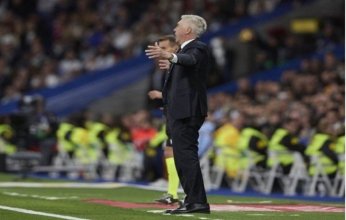 سر غضب أنشيلوتي من دكة بدلاء برشلونة بـ «كلاسيكو الأرض»