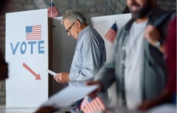 «فيسبوك وتيك توك» تواجه اتهامات ببث إعلانات مضللة حول الانتخابات الأمريكية.. ما القصة؟