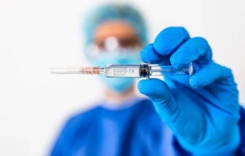 إمرأة تحصل على تعويض ضخم بعد فصلها لرفضها لقاح كورونا.. ما القصة؟