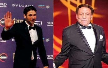 أحمد عز يهدي "جائزة فاتن حمامة" للزعيم عادل إمام