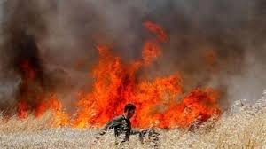 حريق ضخم فى مولد كهرباء فى العاصمة اللبنانية بيروت حريق ضخم فى مولد كهرباء فى العاصمة اللبنانية بيروت