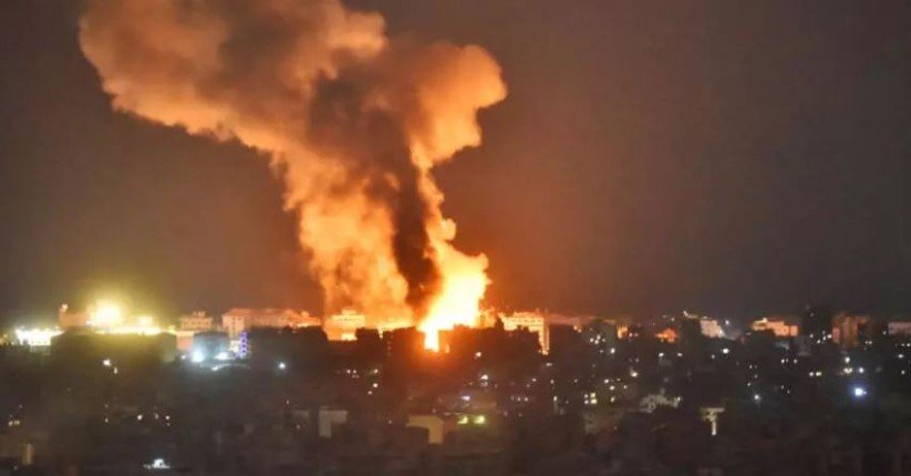 شهداء وجرحى في غارة إسرائيلية على الضاحية الجنوبية للعاصمة اللبنانية بيروت شهداء وجرحى في غارة إسرائيلية على الضاحية الجنوبية للعاصمة اللبنانية بيروت