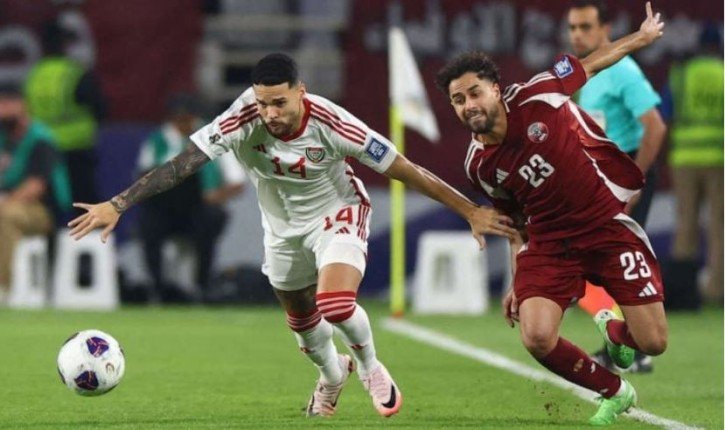 منتخب الإمارات يمطر شباك «العنابي» بخماسية نظيفة وينعش حظوظه في التأهل للمونديال منتخب الإمارات يمطر شباك «العنابي» بخماسية نظيفة وينعش حظوظه في التأهل للمونديال