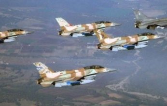 طيران الاحتلال يشن غارة على منزل وسط قطاع غزة