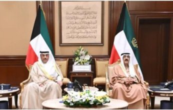 أمير الكويت وبحضور ولي العهد يستقبل رئيس الحرس الوطني لأداء اليمين الدستورية