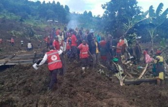 مقتل وفقدان أكثر من 115 شخصا نتيجة الانهيارات الأرضية في أوغندا