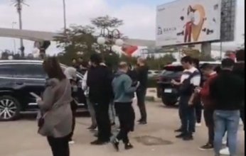 شاهد بالفيديو.. جنازة مهيبة للملحن المصري الراحل محمد رحيم بحضور مشاهير الفن