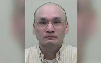 تفاصيل صادمة بشأن شاب حاول قتل صديق والدته بحقنه لقاح مزيف لكوفيد -19